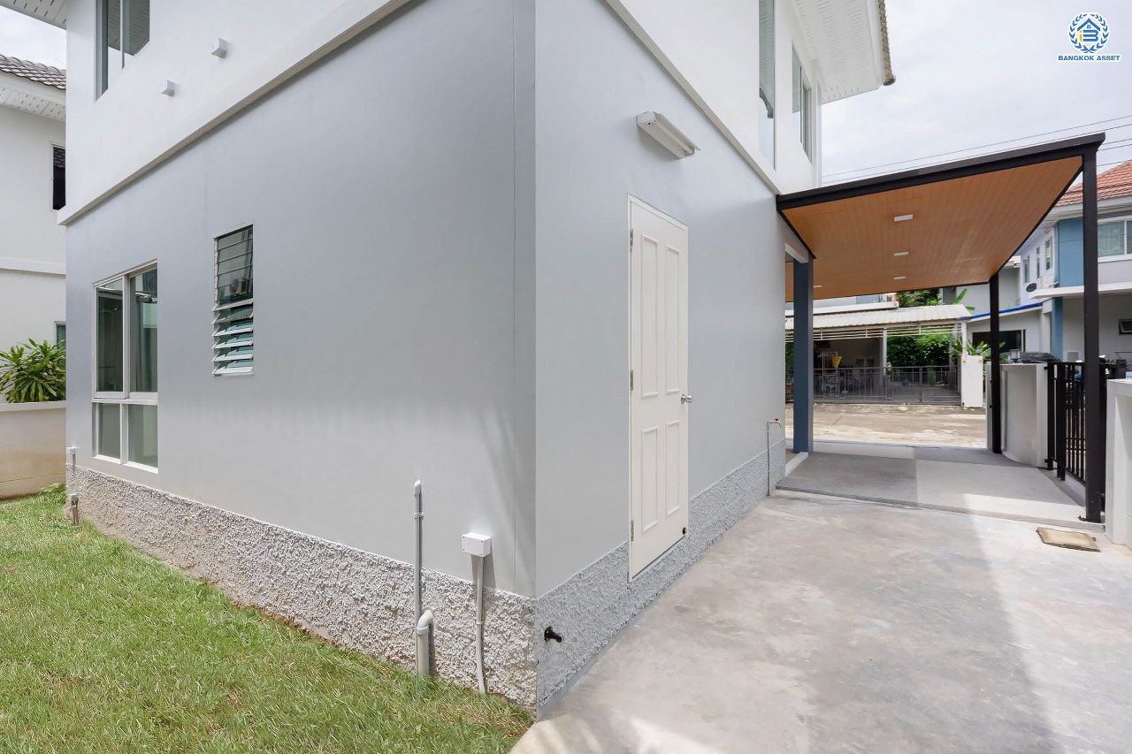 บ้านมือสองตกแต่งใหม่ แบรนด์ Property Perfect ม.เพอร์เฟคพาร์ค บางบัวทอง เนื้อที่ 36 ตร.ว. ฟังก์ชัน 3 ห้องนอน 2 ห้องน้ำ 2 ที่จอดรถ เติมเต็มทุกความต้องการ ใช้ชีวิตแบบใกล้ชิดธรรมชาติ บนทำเลเดินทางสะดวก เชื่อมต่อ ถ.กาญจนาภิเษก ใกล้ทางด่วน"ศรีรัช" และรถไฟฟ้าสายสีม่วง "สถานีคลองบางไผ่"